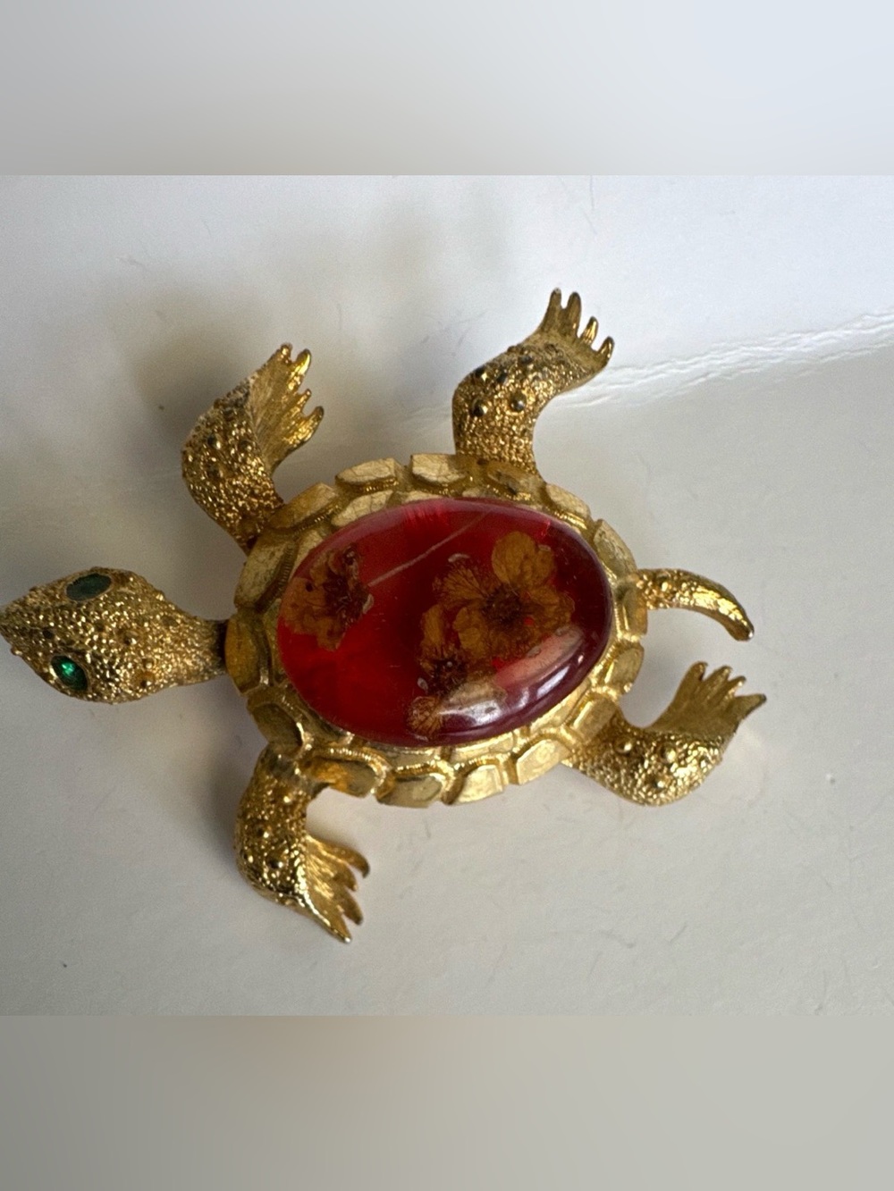 Vintage Gold Tone Sea Turtle Brooch Red Cabochon Green Rhinestone Eyes